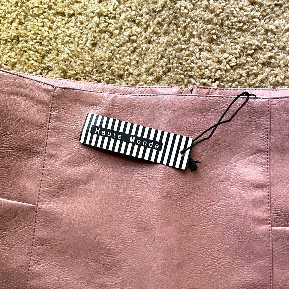 Mini skirt - Picture 3 of 3